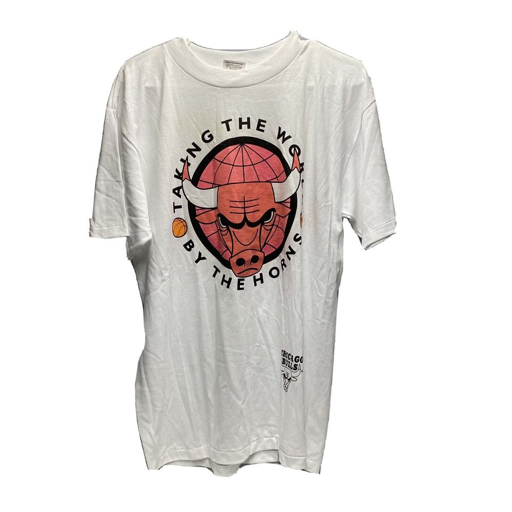 Chicago Bulls Lottery Taking The World By The Horns T Shirt Mens Size Large